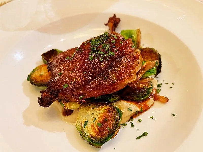 Le confit de canard : Maison louis vous révèle les secrets d&rsquo;un produit local