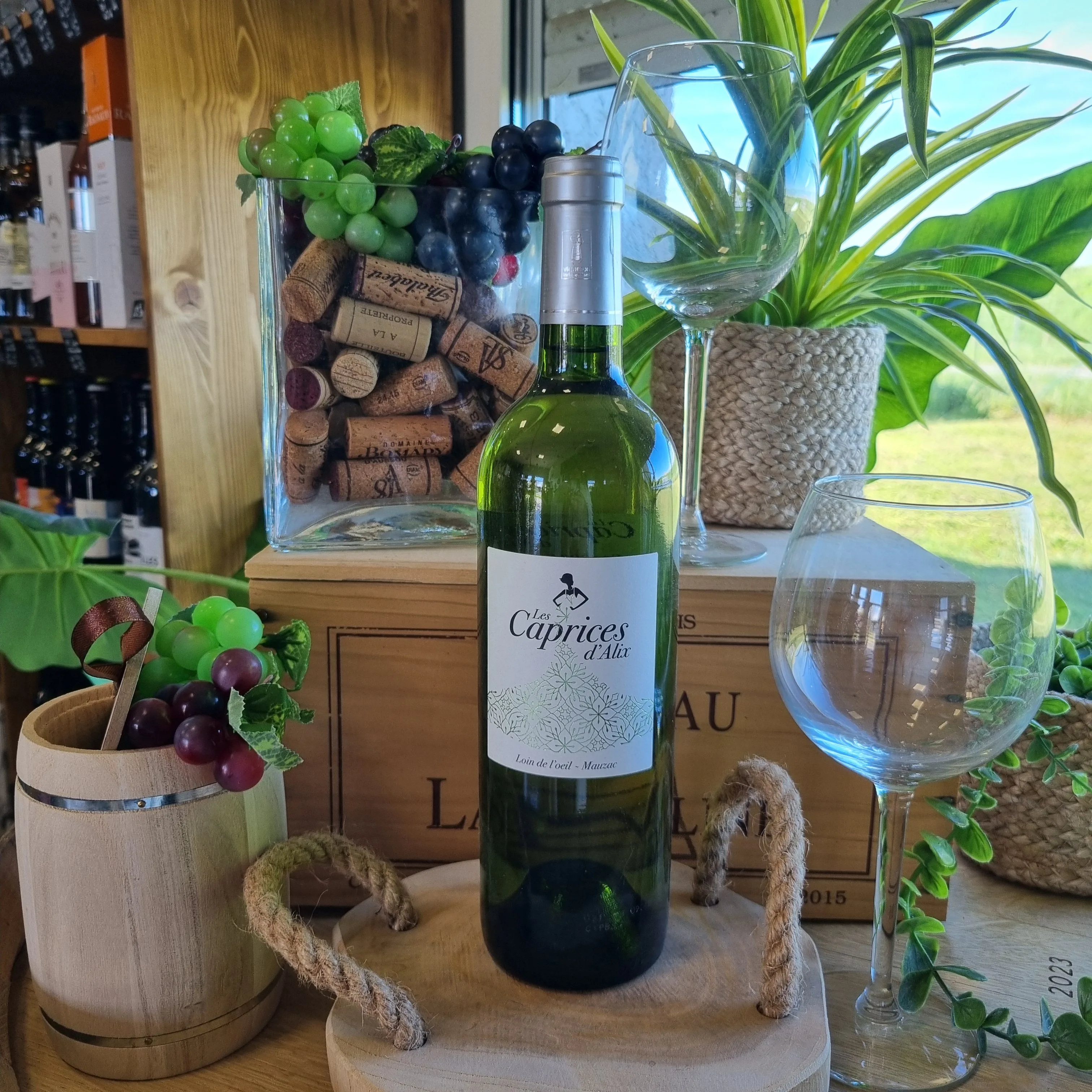 bouteille de vin blanc les caprices d'alix gaillac château de terride